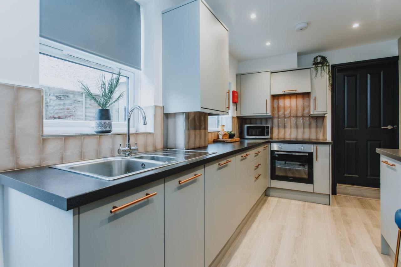 Townhouse House Ideal Contractors In Регби Экстерьер фото
